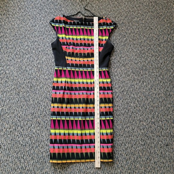 Women's Signature London Style Geometric Sheath Dress Size 6 Stretchy Material - Picture 10 of 12